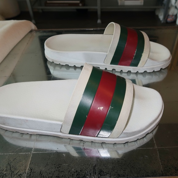 Gucci Pursuit trek rubber slider sandals - Picture 2 of 5